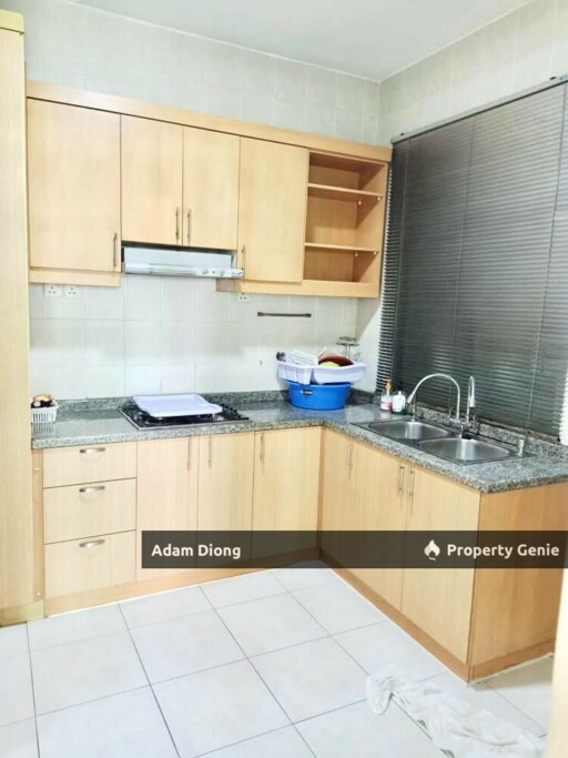 Molek Pine 1 Taman Molek Apartment