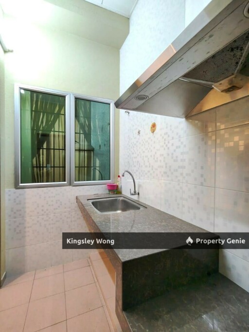Bandar Seri Botani Seri Palma Double Storey Terrace House  22x70 Good Condition For Sale