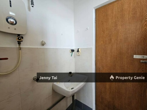 Taman Bukit Beruang Indah [ Freehold] 20x75 2 Storey Terrace House