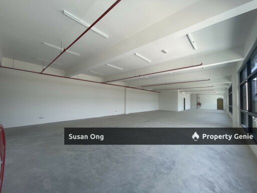 Rent-800amps-Warehouse with loading bay