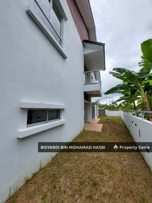 End Lot Extra Land Double Storey (Type Acacia) Serene Heights Bangi.