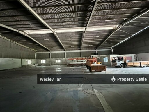 Taman Teknologi Cheng Factory / Warehouse For Sale