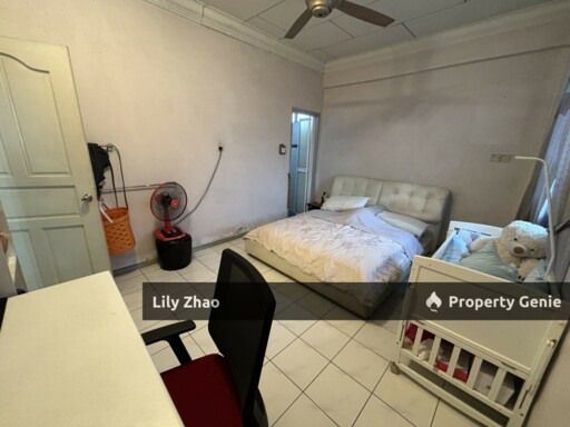 Taman Satria Apartment 3rd Floor for Sale, 3Bed 2Bath, Corner Lot, Fully Furnished, Menggatal, Kota Kinabalu.