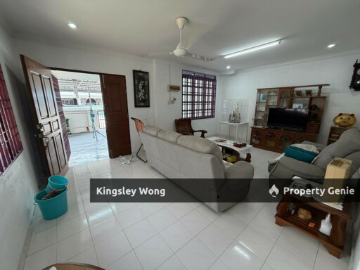 Bercham Double Storey Semi D Chinese Area  Near Lotus Bercham Tasek