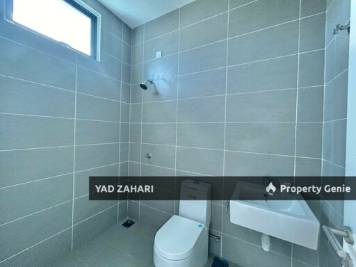 Huge Extra Land Corner Lot Double Storey Terrace House, Hijayu 2 Resort Homes, Bandar Sri Sendayan