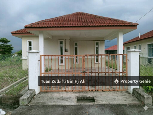 Banglo 1 Tingkat, Bandar Tasik Senangin, Negeri Sembilan.