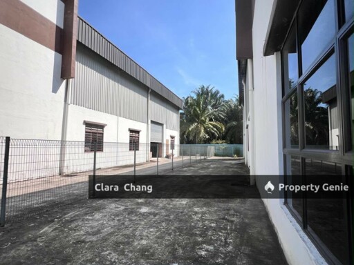 De Hoff Park @ Tmn Perindustrian Ulu Pulai 1.5 Storey Semi D Factory