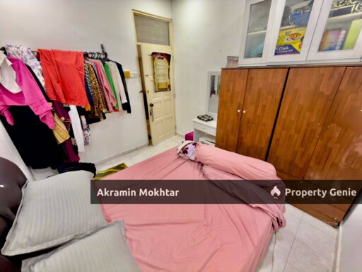 Freehold & Renovated | 2 Storey Terrace Jalan Indah Taman Selayang Indah, Selayang Selangor
