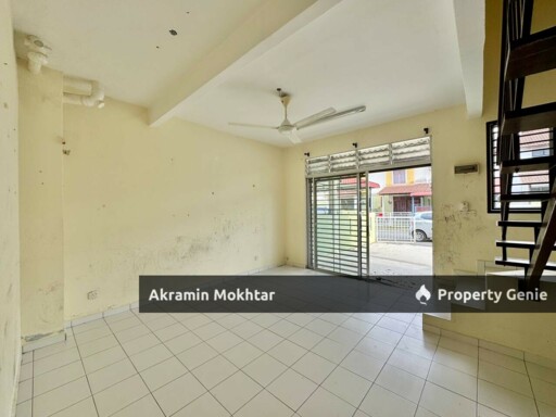 Freehold | Double Storey Terrace Bandar Springhills, Lukut-Port Dickson