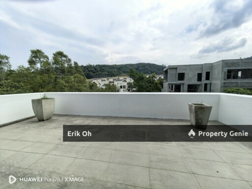 Luxury 3-Storey Corner Bungalow with Pool @ Twin Palm Sungai Long- For Sale