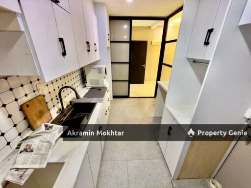 Freehold, Ground Floor, Corner Unit & 2 Parking | Apartment Azaria, Bandar Parklands, Klang Selangor .