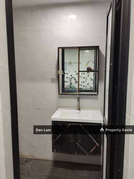 Bukit Cheras Flat KL Near MRT Pangsapuri BLok 8 & 10 For Rent!!