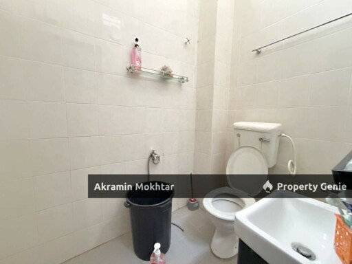 Freehold & Renovated | Semi-D Single Storey House, Taman Meru Harapan, Jalan Jambu Meru Klang  .