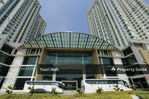 Commercial Shop lot for sale, Shaftesbury Avenue