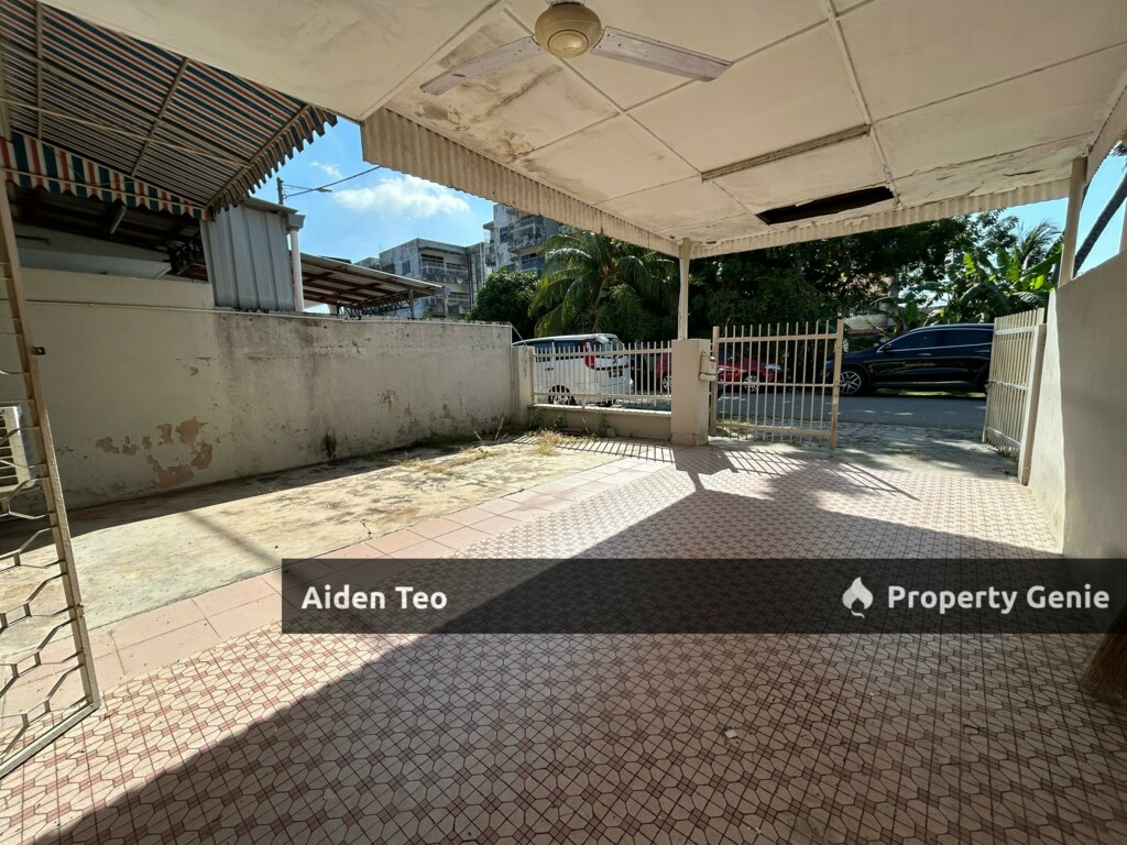 Taman Ujong Pasir For Sale