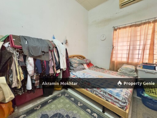 FREEHOLD & RENOVATED | 1.5-STOREY TERRACE END LOT TAMAN SRI MELATI, BATU CAVES