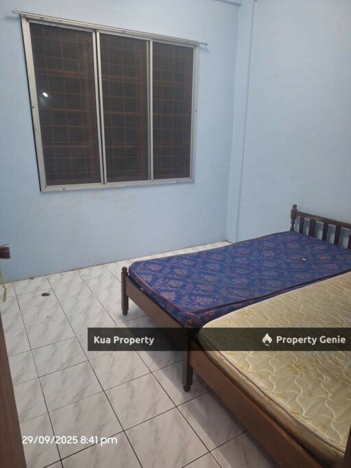 Single Storey Corner Terrace House For Sale! Located at Matang Jaya