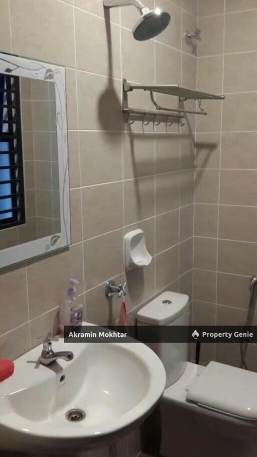 Renovated, 27x75, End Lot & Non Bumi | Teres 2.5 Tingkat Kinrara Residence, Puchong