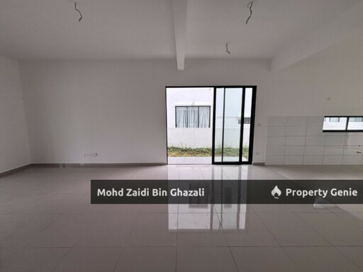 PARTIAL FURNISHED 4-BEDROOMS 2-STOREY TERRACE @ ENSO WOODS, GAMUDA COVE