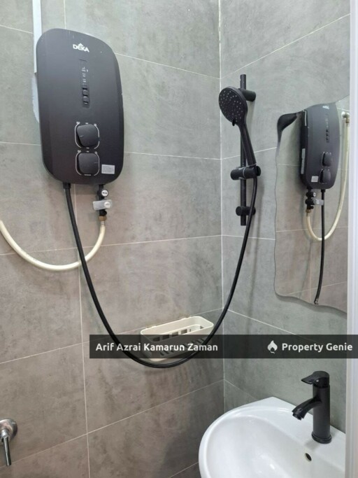 [Newly Renovated & Fully Furnished] Double Storey Terrace House @ Casa Green, Cybersouth | 3 Bedrooms | 3 Bathrooms | 1,545 sqft | RM3,200