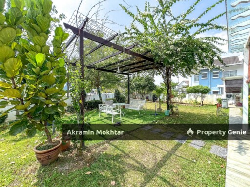 Freehold, Facing Open & Corner Lot | 2 Storey Superlink House Bandar Enstek Nilai Negeri Sembilan
