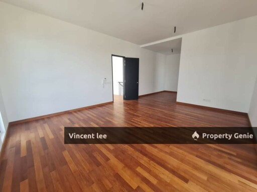 Eco Majestic, Stoneridge, Corner Bungalow with Spacious Extra Land, Brand New