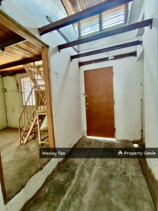 kampung lapan