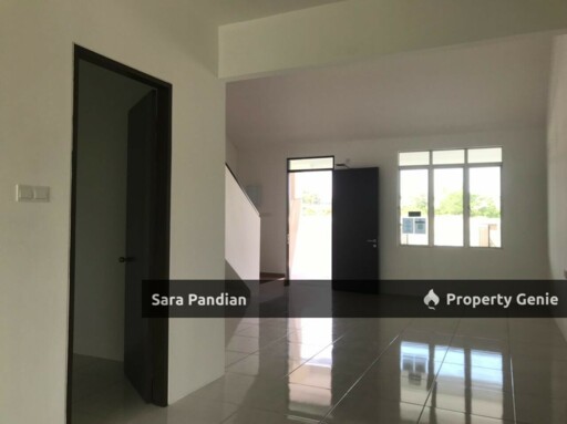 2 Storey Terrace, Gated Guarded at Lapangan Mutiara
