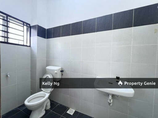 2 Sty House At Taman Indah Klang For Rent