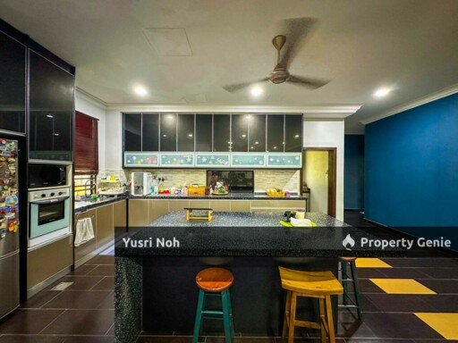 HUGE LAND 2.5 Storey Bungalow Putra Hill Residency Bandar Seri Putra Bangi
