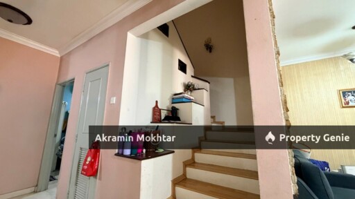 Freehold, Renovated & Partially Furnished | 2 Storey Superlink Putra Heights, Subang Jaya