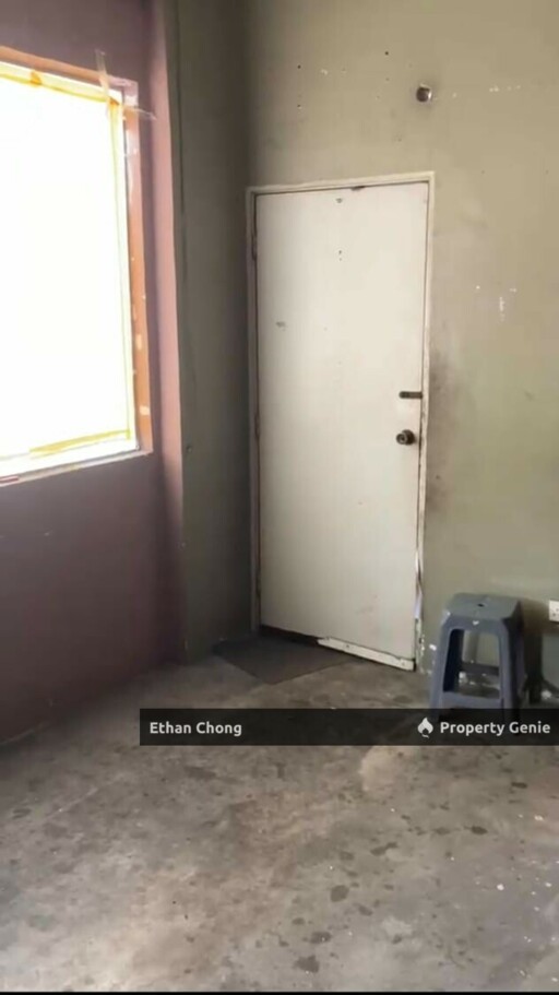 Unfurnished Shop First Floor for Rent at Jalan Musytari Am U5/Am, Subang, Shah Alam