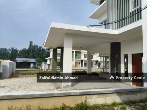 SemiD Taman Salak Mulia Spacious near KLIA