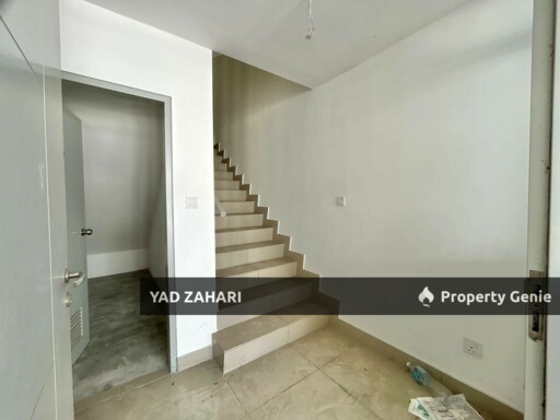 Platinum Residence, Dengkil | Townhouse 4 Bedrooms | RM470K - Bigger Size, Brand New and Lowest Price