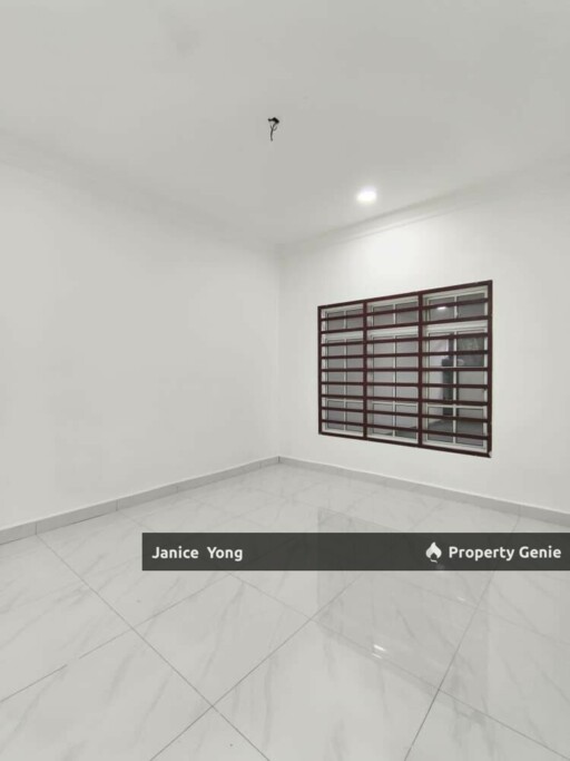 Taman Johor Jaya Jalan Anggerik 10