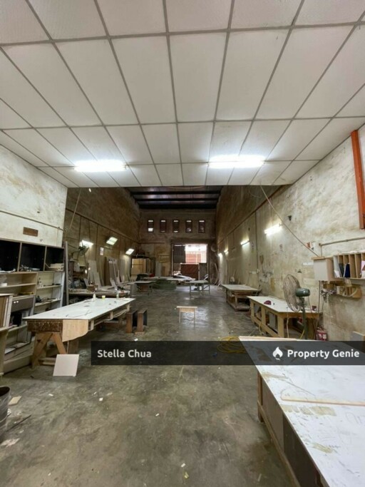 🌈For RENT 1.5 Storey Factory 📍Jalan Mutiara Emas 7/x @Mount Austin Factory