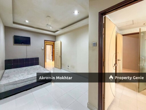 Renovated & Partially Furnished | Triple Storey Taman Sentosa Villa Kajang
