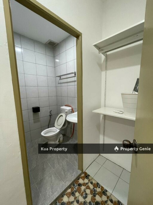 Master Room for Rent at Hui Sing