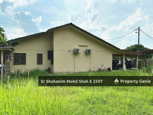 Single Storey Terrace Corner Taman Matang Jaya, Sungai Buloh.
