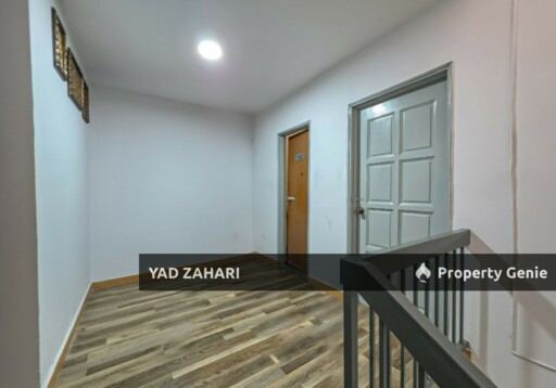 Seksyen 4, Shah Alam | 2-Storey Terrace 4 Bedrooms | RM690K - Prime Location and Facing Open
