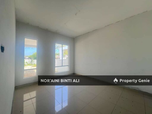 Rumah Baru Semi-D Sungai Isap Kuantan