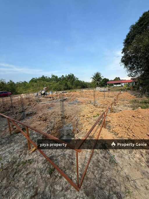 FOR SALE: BANGLO CHAT RIMAU TANAH MERAH KELANTAN