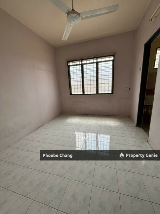 DOUBLE STOREY BIG CORNER LOT FOR SALE @ PANORAMA LAPANGAN, PENGKALAN