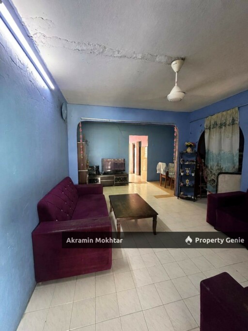 Freehold & Renovated | Double Storey Taman Dahlia, Seksyen BB11, Bukit Beruntung, Rawang