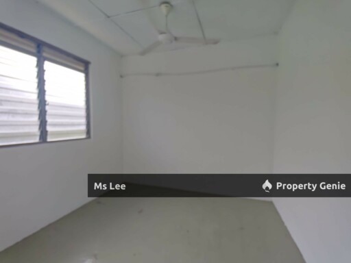 Flat Taman Bukit Anggerik @ Cheras - Blok B 4th floor top floor - Ready unit