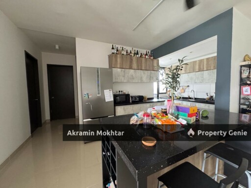 Freehold, Renovated & 2 Parking | Ken Rimba Condominium @ Seksyen 16 Shah Alam