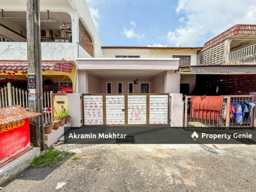 FREEHOLD & RENOVATED | Double Storey Taman Bukit Kajang baru