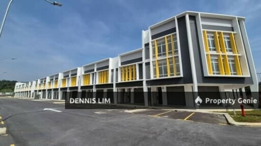 Bandar Tasik Puteri 2 Storey Shop Lot For Rent