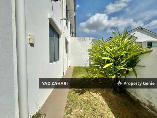 Huge Extra Land Corner Lot Double Storey Terrace House, Hijayu 2 Resort Homes, Bandar Sri Sendayan