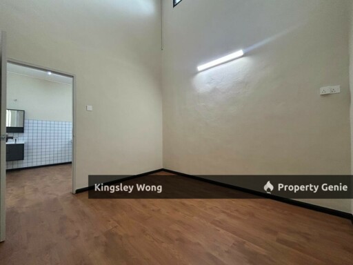 Bercham Single Storey Terrace House Near Chinese Area